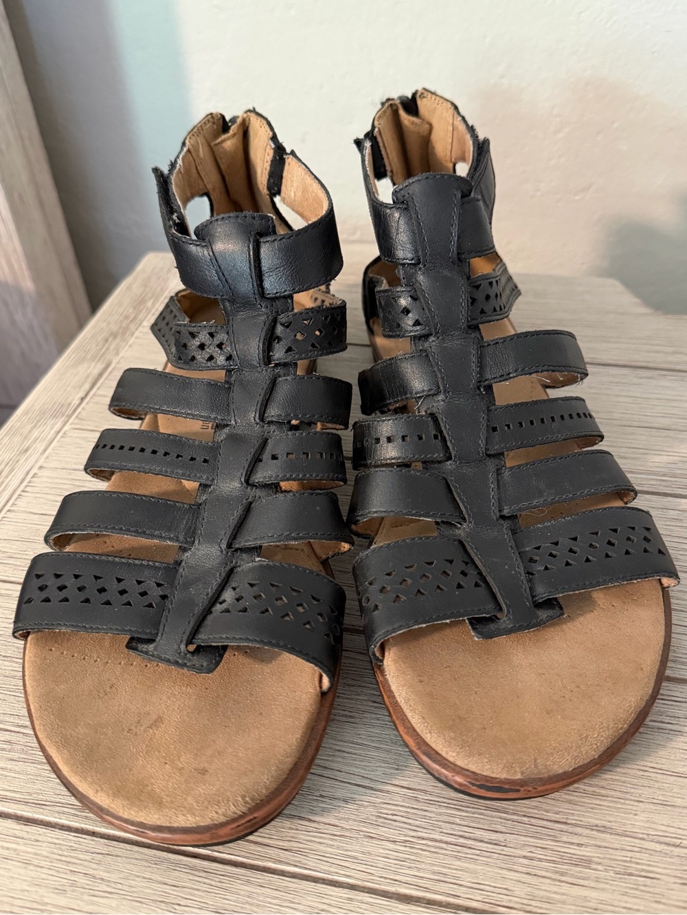 Clarks Kele Lotus Black Leather Gladiator Sandals 9W